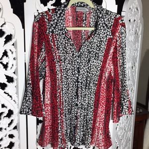 Avenue (W) Button Down Blouse w/ trumpet sleeves!